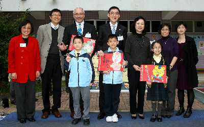 2010 年 2 月 1 至 3 日<br />Mr Douglas So, Executive Director of Charities, Legal and Corporate Secretariat of the Hong Kong Jockey Club Charities Trust, Professor Marc Marschark, Professor and Director of the Department of Research at the National Technical Institute for the Deaf, Rochester Institute of Technology, and Dr Catherine Lam, Child Assessment Service, Hong Kong Department of Health